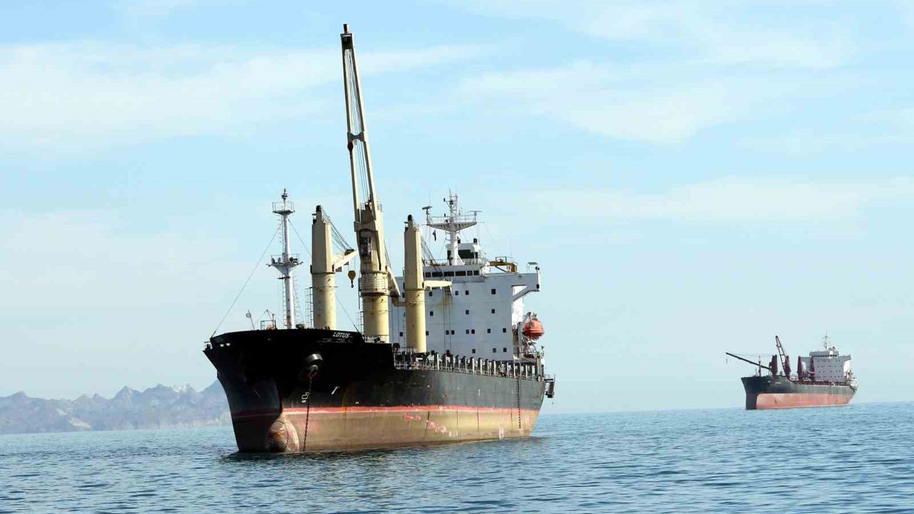 İran: "ABD-İsrail’in İran’a saldırılarına katılmayan ve desteklemeyen ülkeler Hürmüz Boğazı’ndan geçebilir"
