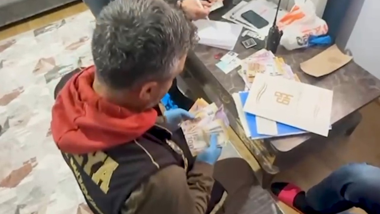 Yüksek kâr ve banka promosyonu vaadiyle 480 bin lira dolandırdılar
