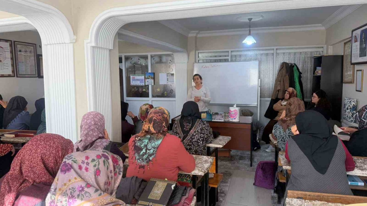 Kur’an kurslarında sağlık bilgilendirmeleri
