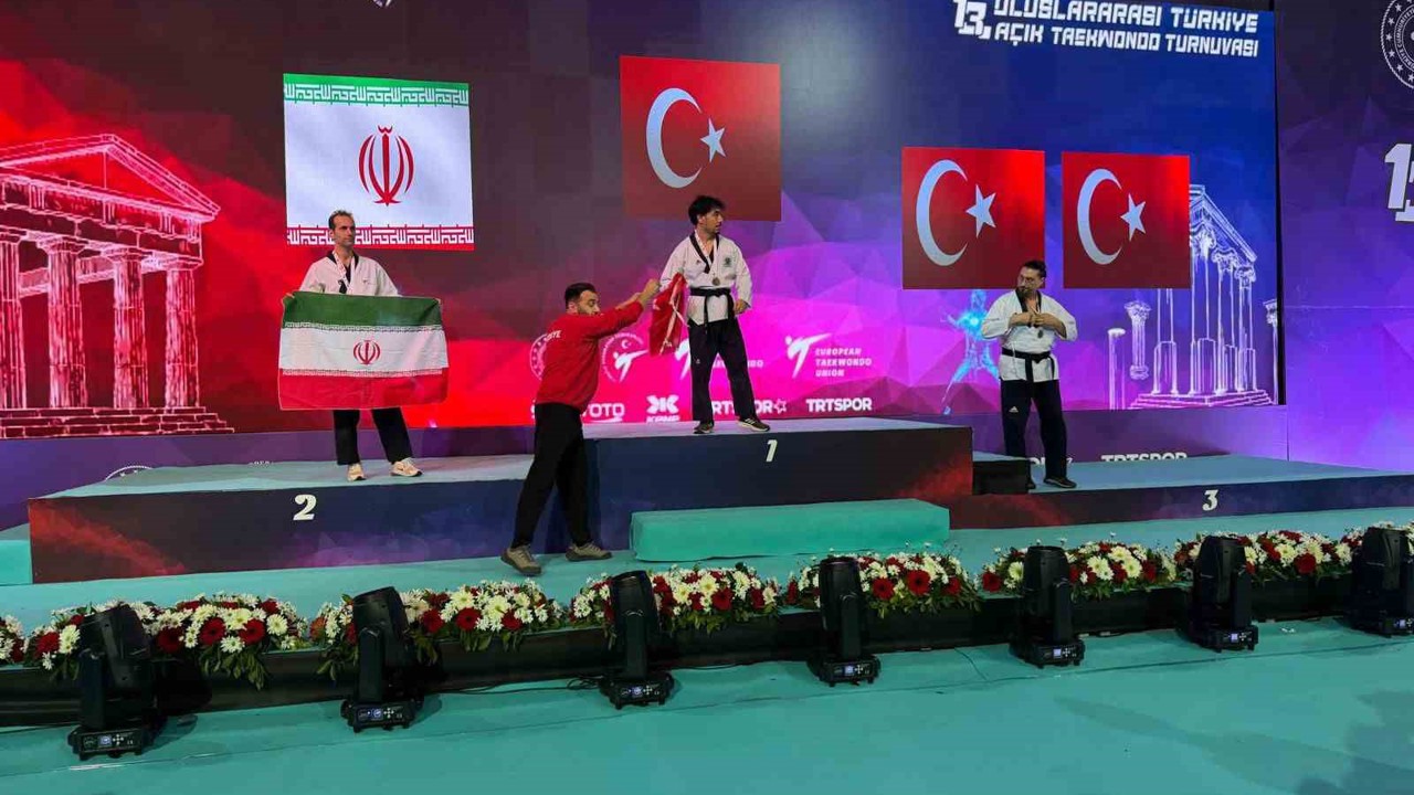 Bursalı sporcu Uğur Tuzlu, Turkish Open Taekwondo Turnuvası’nda şampiyon oldu

