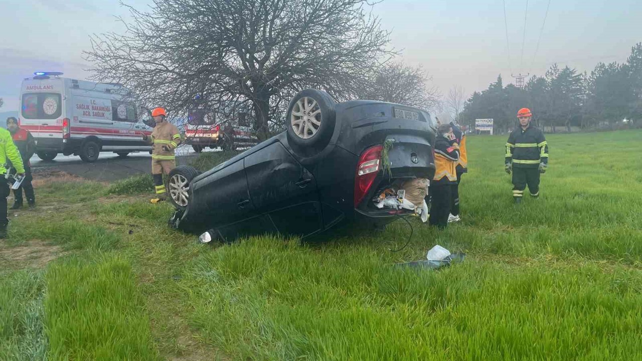 Edirne’de takla atan otomobilin genç sürücüsü hayatını kaybetti
