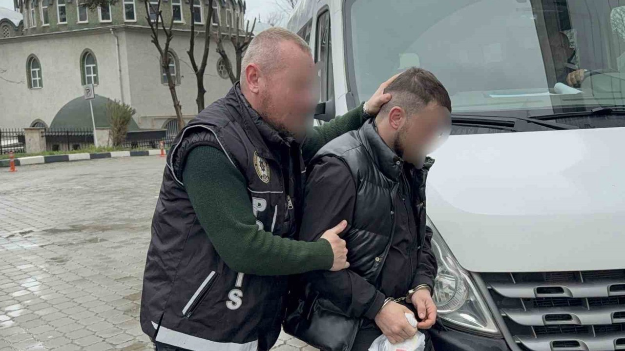 Uyuşturucu satarken suçüstü yakalandı
