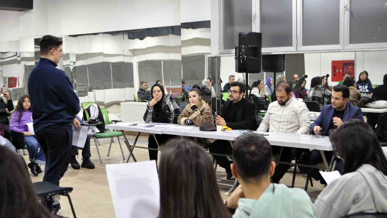 Karadut Tiyatrosu’na yeni yetenekler için son çağrı
