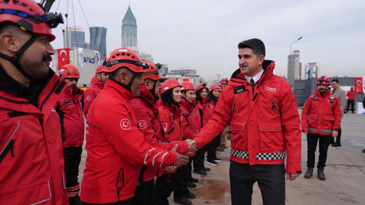 Ataşehir Belediyesi’nde Afet Yardım Gönüllüleri tanışma toplantısı
