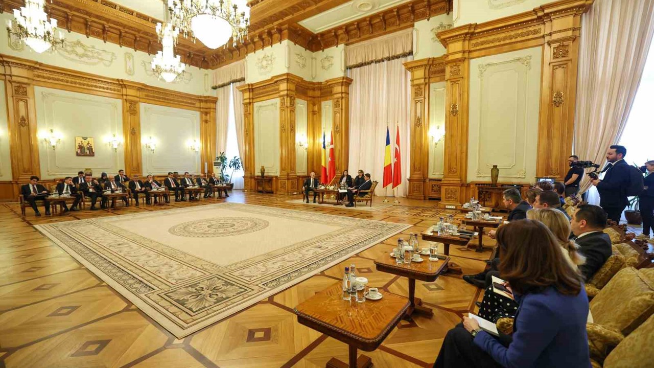 TBMM Başkanı Kurtulmuş, Romanya Senato Başkanı Abrudean ile görüştü
