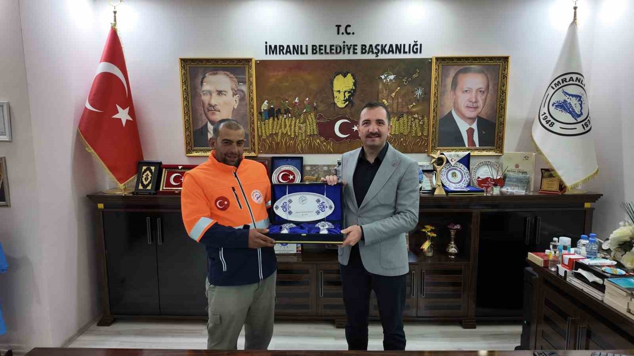 Belediye personeli haraketliyle yürekleri ısıttı
