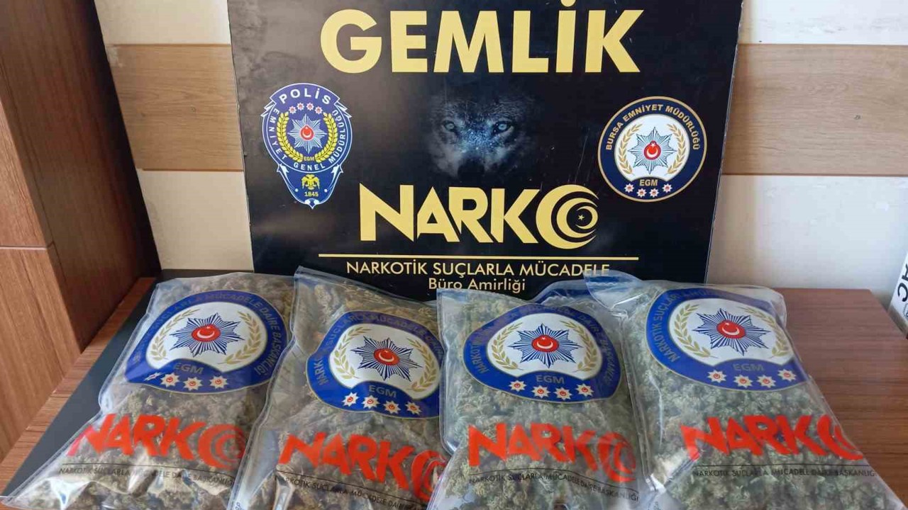 Gemlik’te uyuşturucu tacirlerine operasyon
