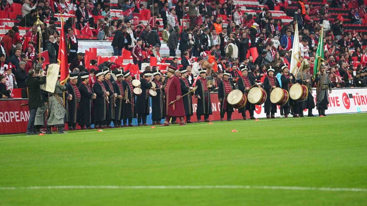 2026 FIFA Dünya Kupası play-off yarı final: Türkiye: 0 - Romanya: 0 (Maç devam ediyor)
