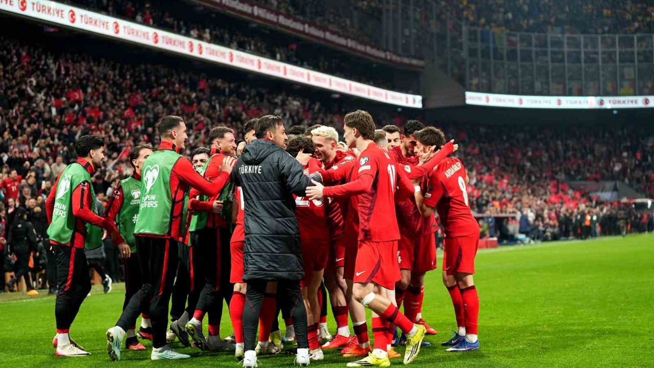 A Milli Futbol Takımı, Dünya Kupası play-off finaline yükseldi
