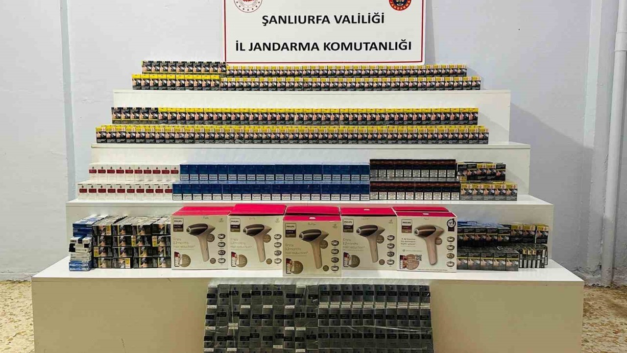 Şanlıurfa’da kaçak sigara ve telefon ele geçirildi
