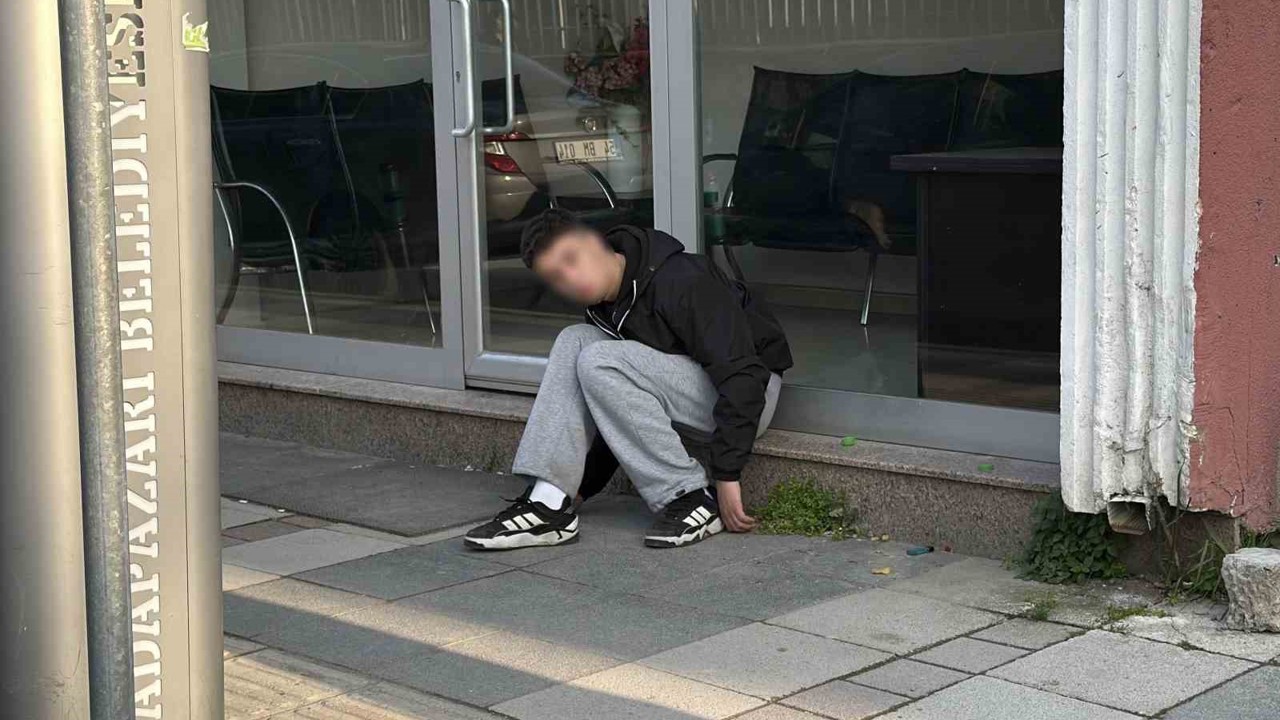 Zombi filmi değil: Sokakta yaşanan gerçek
