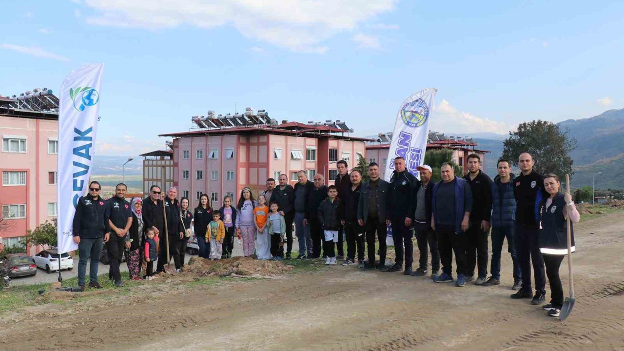 Bozdoğan’da fidan dikimi

