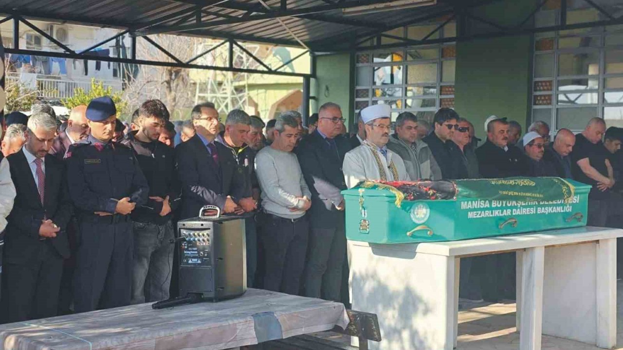 Salihli’de şehit annesine son görev
