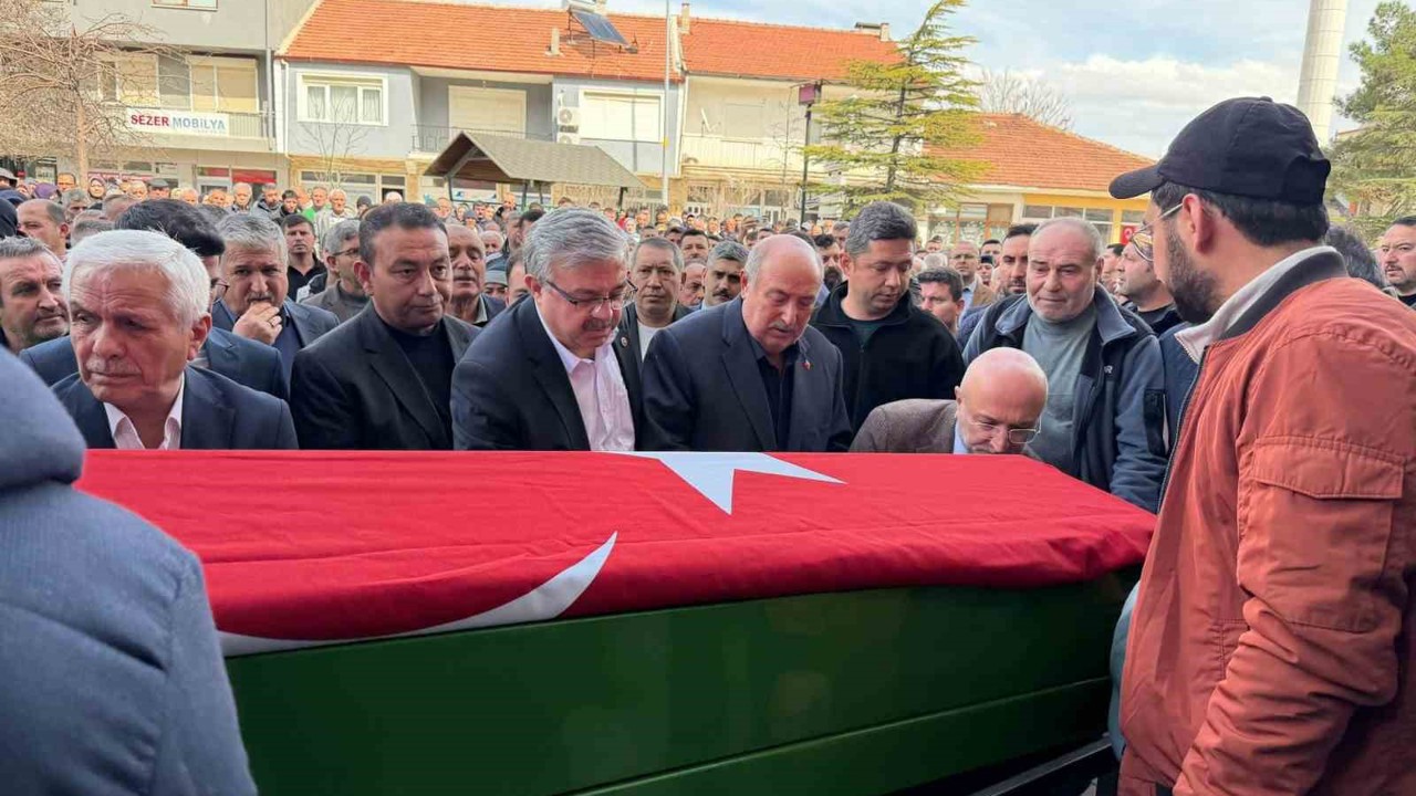 AK Parti Evciler İlçe Başkanı toprağa verildi
