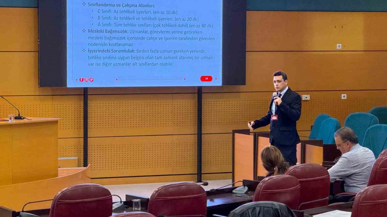 Tarsus’ta iş sağlığı ve güvenliği sempozyumu düzenlendi
