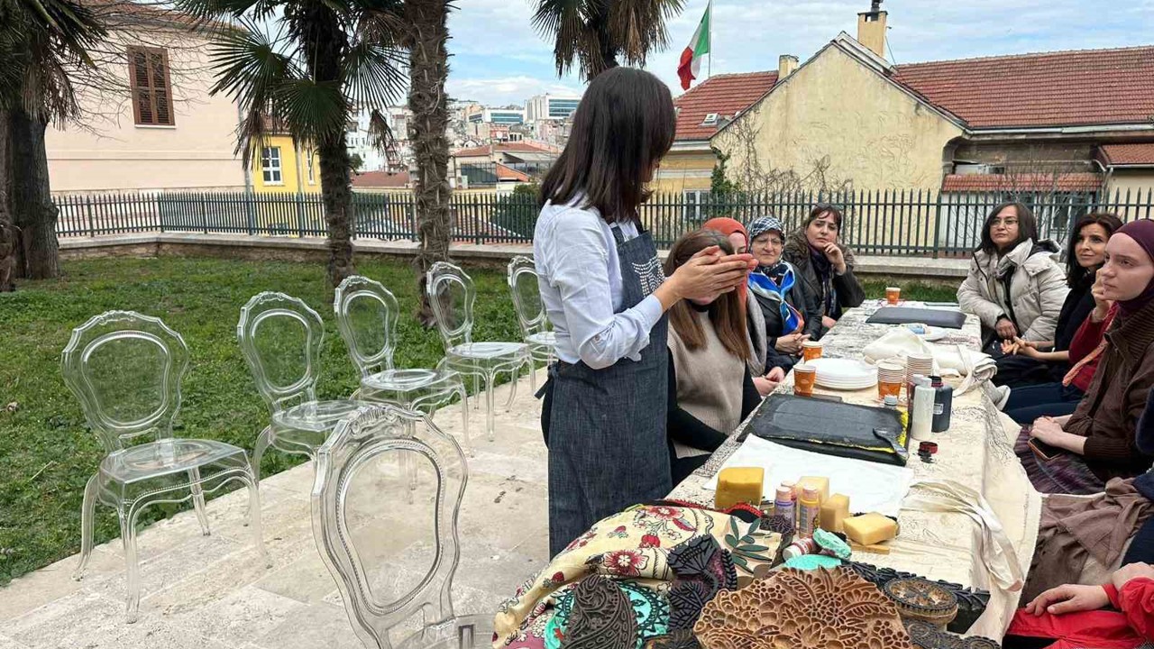 Terra Sanat Söyleşileri’nde yazmacılık geleneği ele alındı
