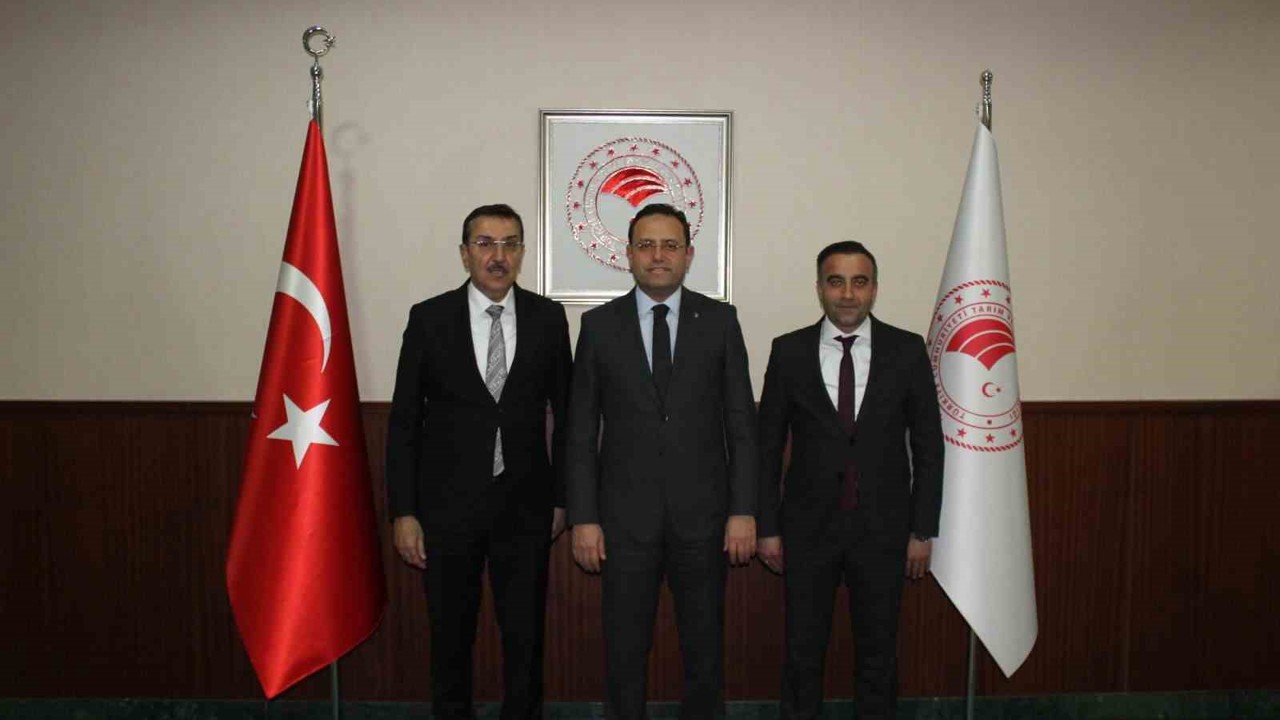 AK Parti Malatya Milletvekili Bülent Tüfenkci ve Akçadağ Belediye Başkanı Hasan 