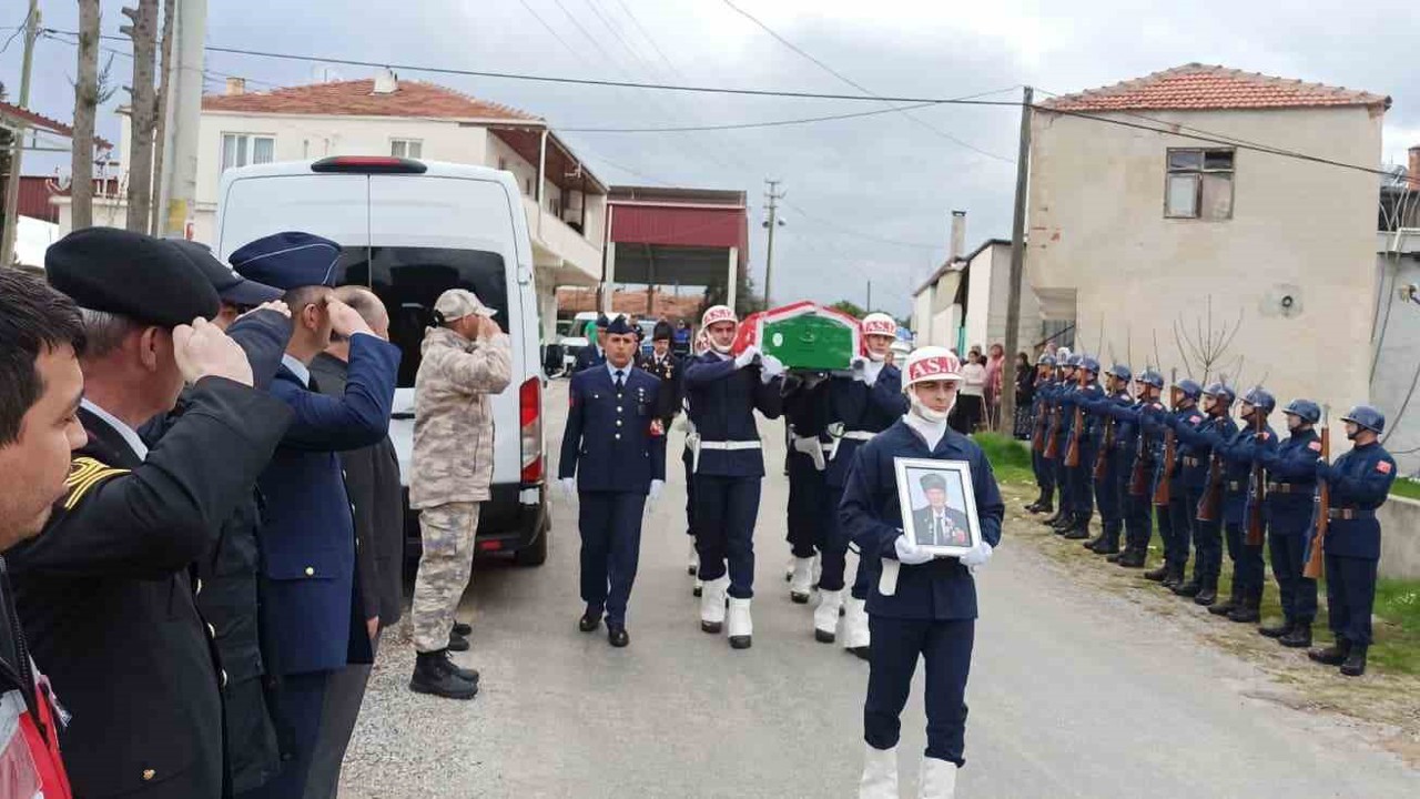 Yatağan’da Kıbrıs Gazisi Yelaldı son yolculuğuna uğurlandı
