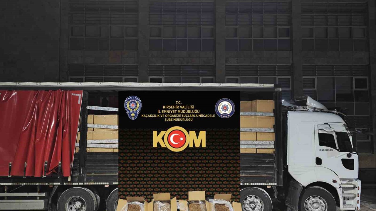Kırşehir’de durdurulan kamyonda 5,5 ton kaçak tütün ele geçirildi
