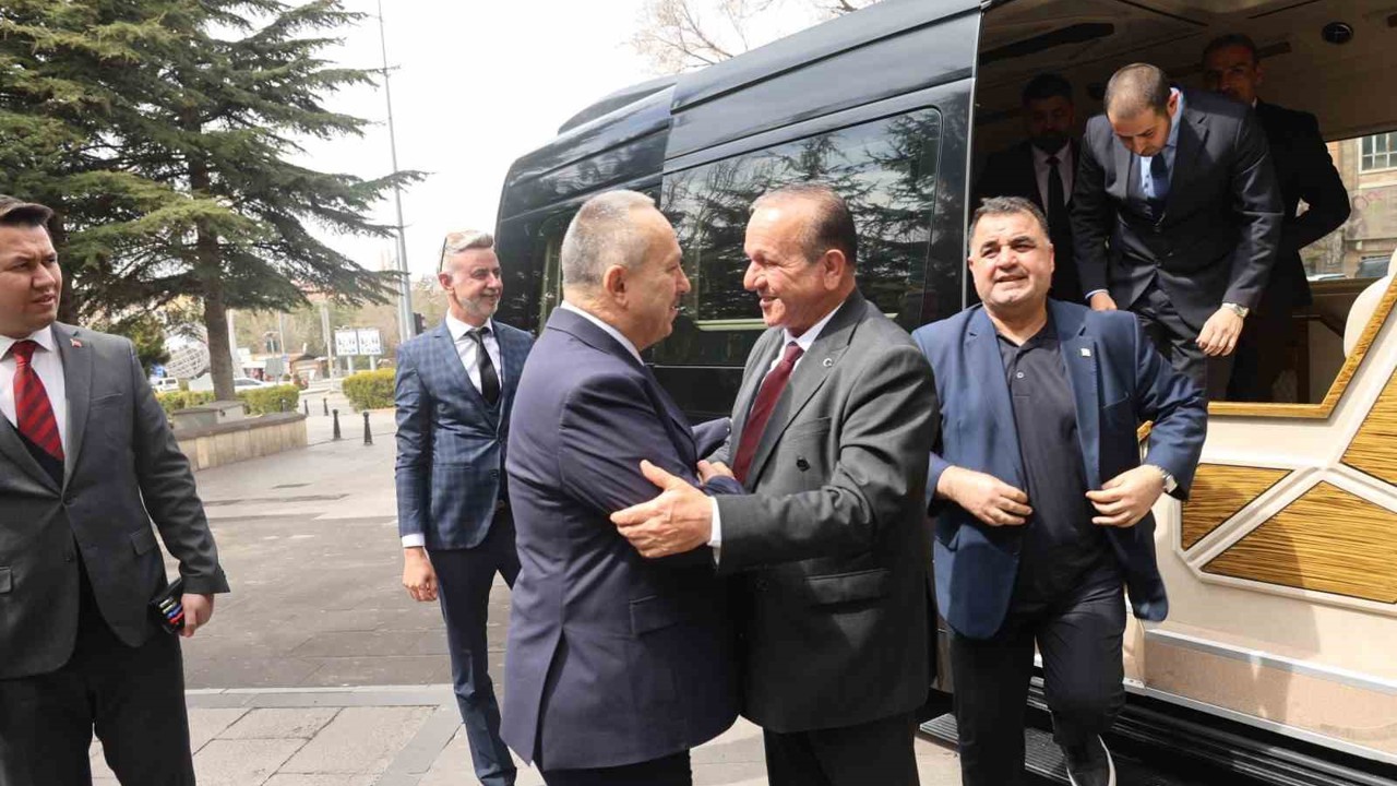 KKTC Başbakan Yardımcısı Ataoğlu: "Farklı ülkelere gitmek yerine kendi adamızı ziyaret edin"
