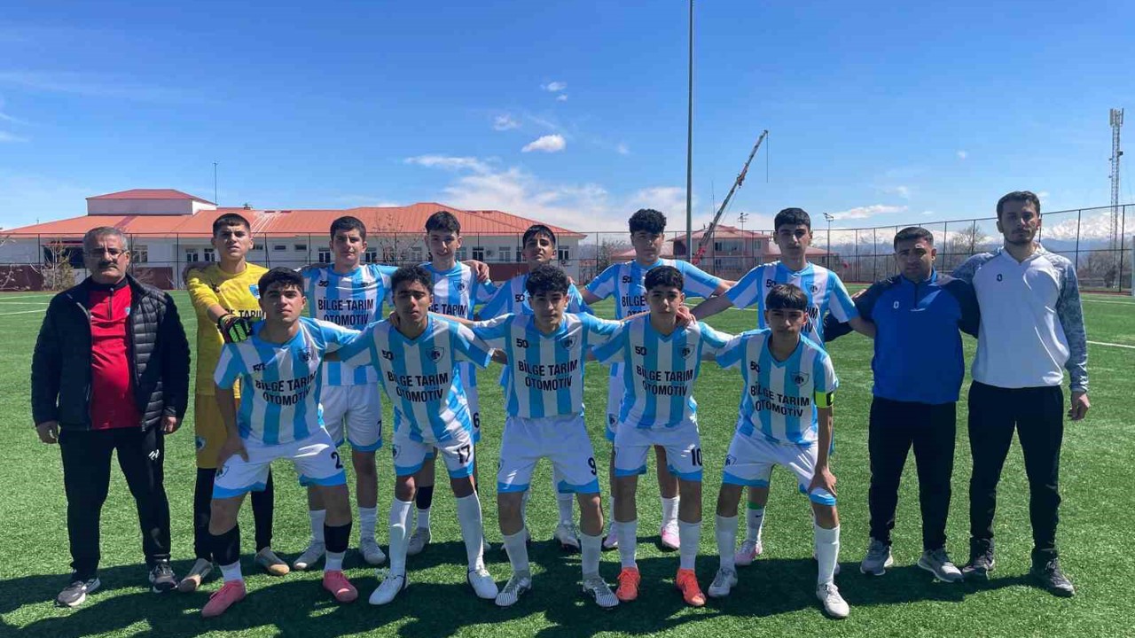 Muş Gençlerbirliği U-16’da bölge şampiyonu oldu
