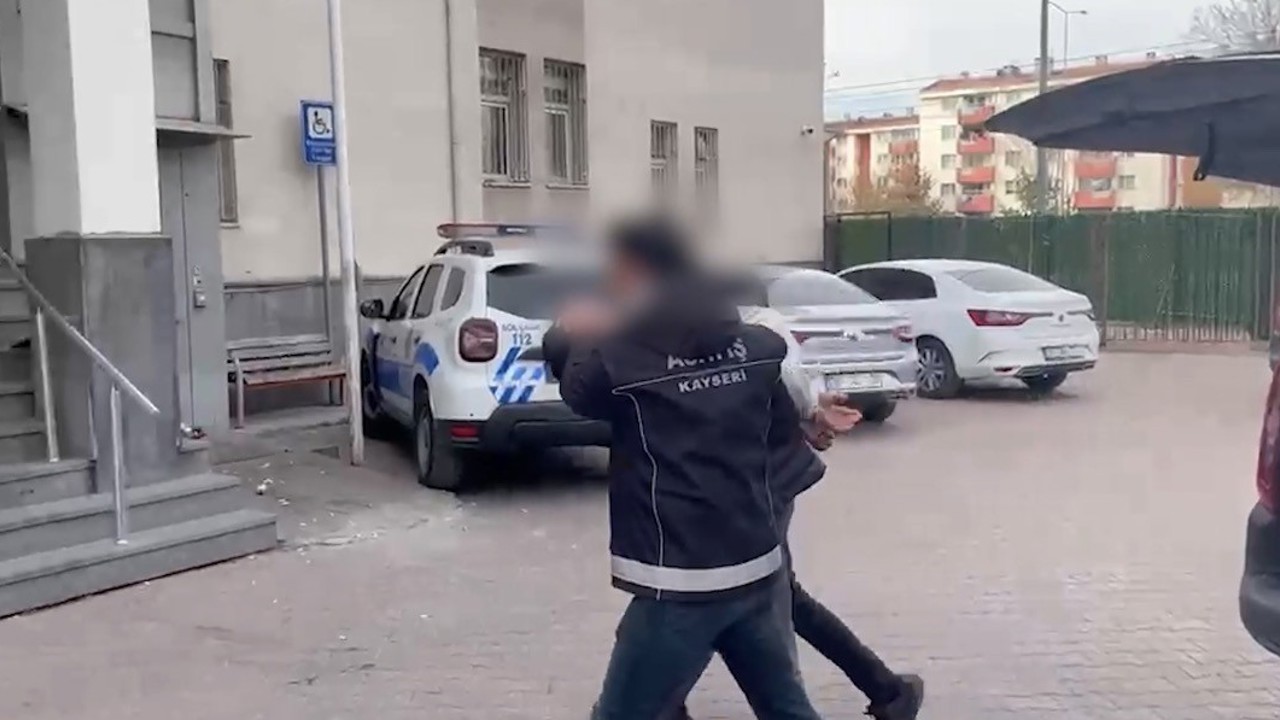 Kayseri’de 19 yıl kesinleşmiş hapis cezası bulunan şahıs yakalandı
