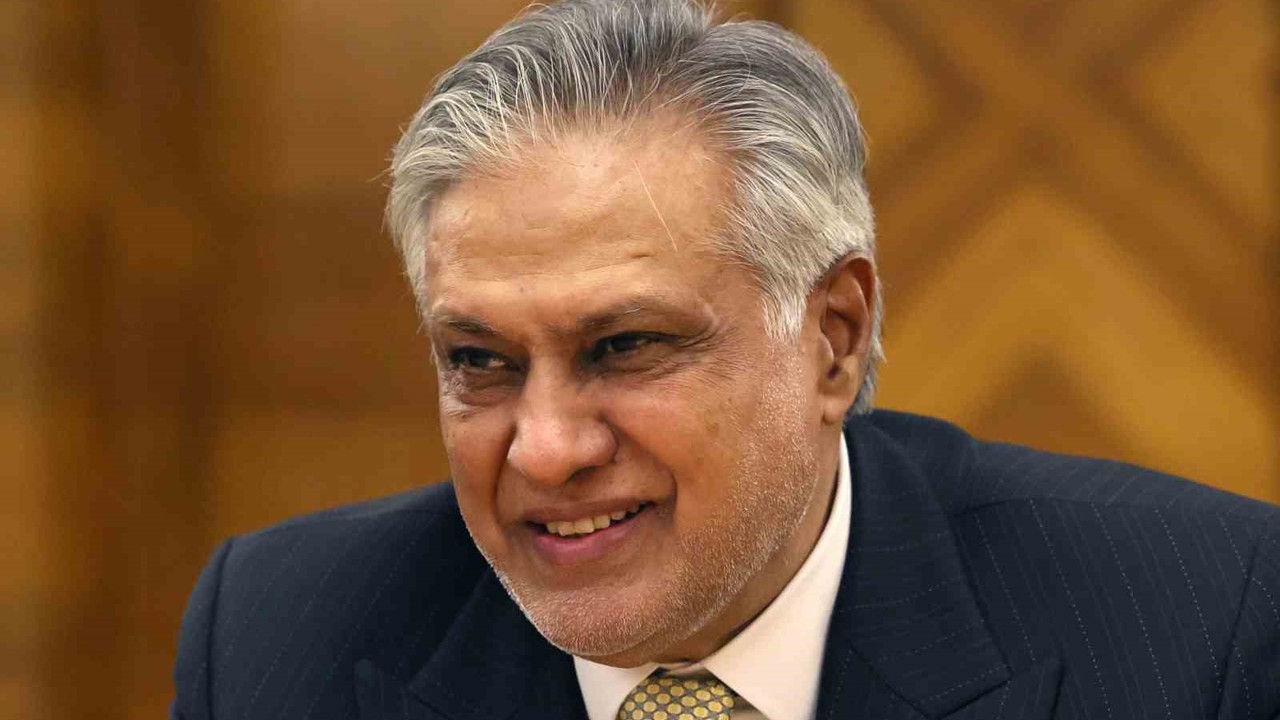 Pakistan: "İran, Pakistan bandıralı 20 geminin Hürmüz’den geçmesine izin verdi"
