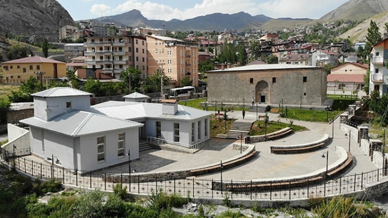 Meydan Medresesi’nde prodüksiyon çekimleri ücretli oldu
