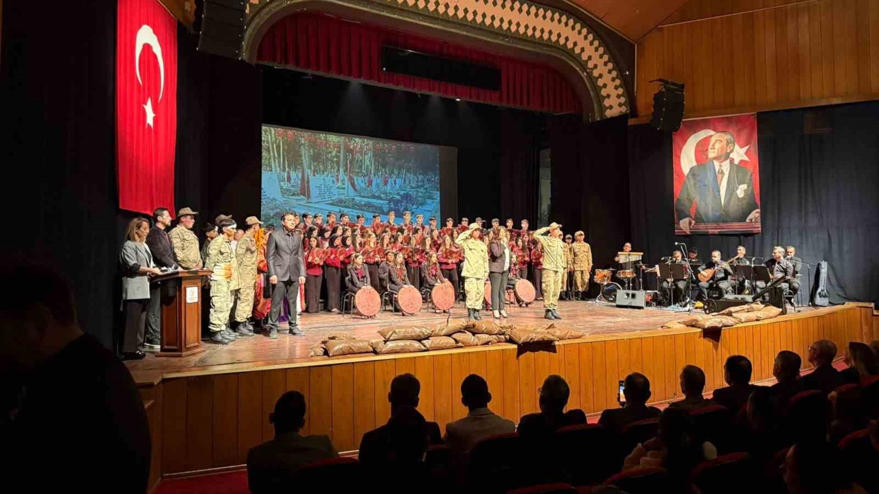 111 genç yürekten dev Çanakkale Oratoryosu
