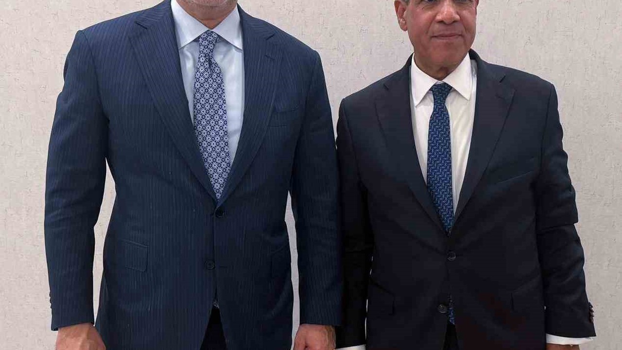 Bakan Fidan, Mısırlı mevkidaşı Abdelatty ve Pakistan Başbakanı Şerif ile bir araya geldi
