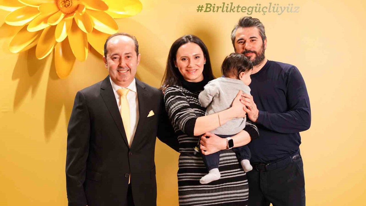 Endometriozis etkinliğinde hastalar yaşadıkları sıkıntıları, uzmanlar tanı ve tedaviyi anlattı
