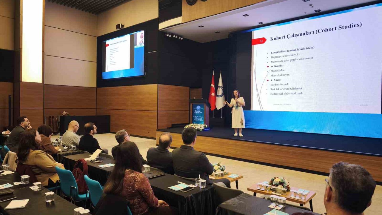 Sağlık-Sen’den sağlık ve sosyal hizmet profesyonellerine yönelik Akademik Gelişim Kursu
