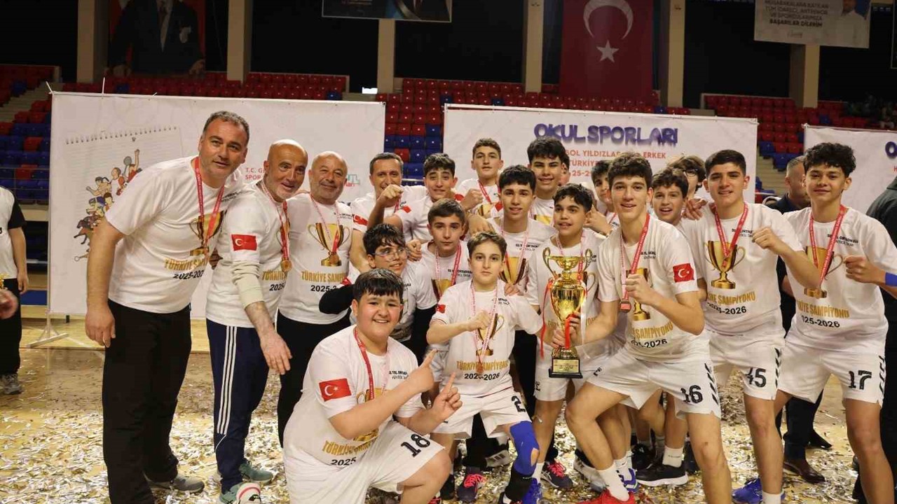 Niğde’de hentbol şöleni büyük heyecanla sona erdi
