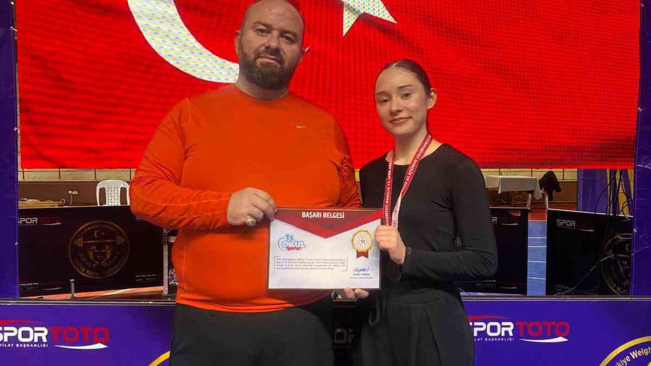 Bilecikli sporcu Türkiye ikincisi oldu
