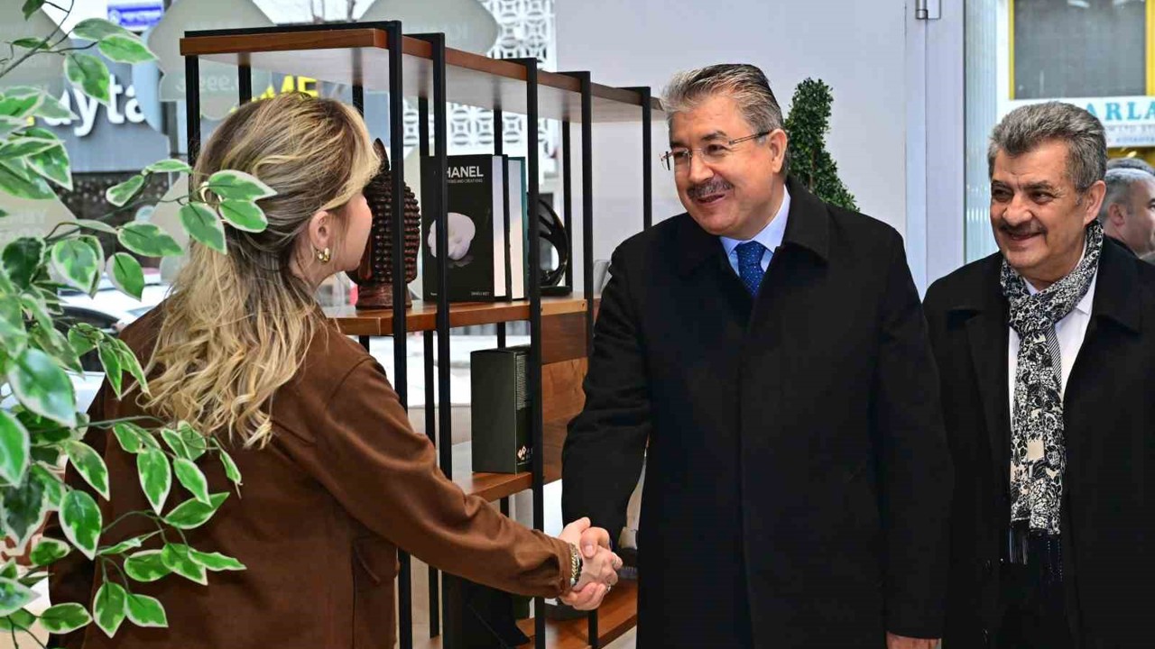 Vali Erdinç Yılmaz haftaya esnaf ziyaretiyle başladı
