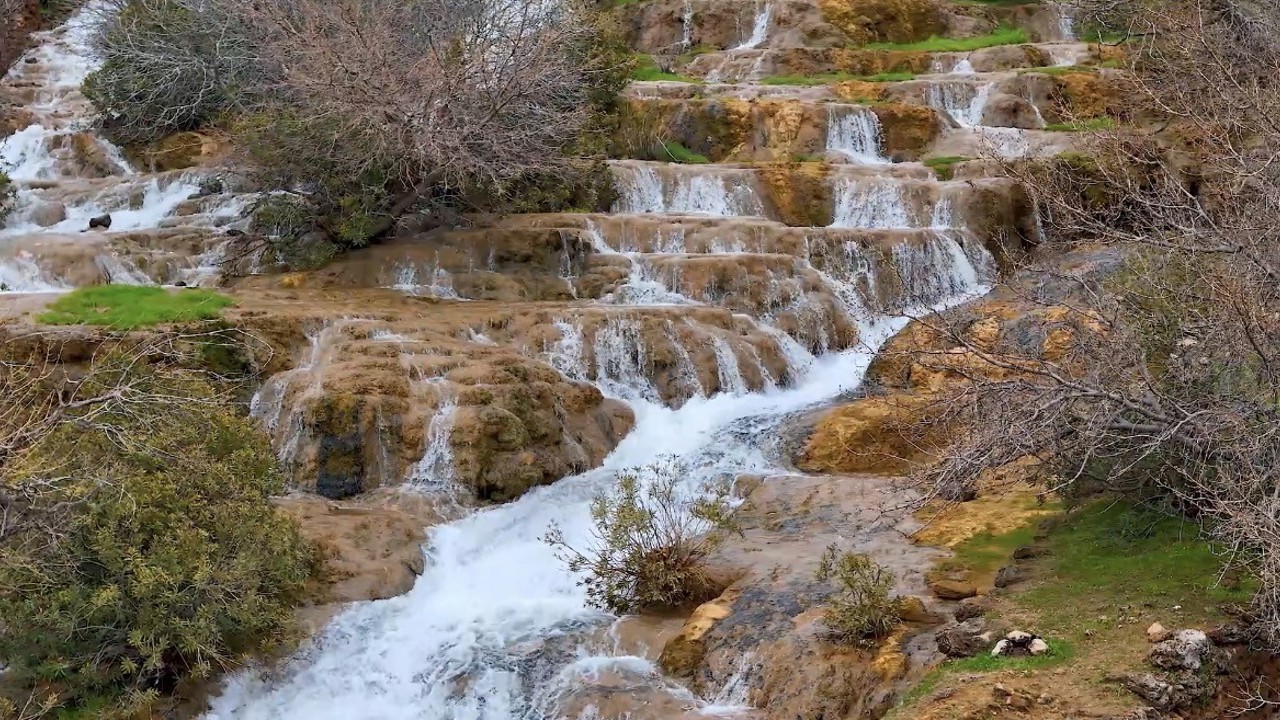 Doğaseverlerden Başdeğirmen Şelalesi’ne yoğun ilgi
