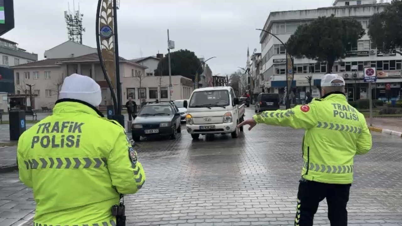 Gönen’de trafik denetimleri sürdürülüyor
