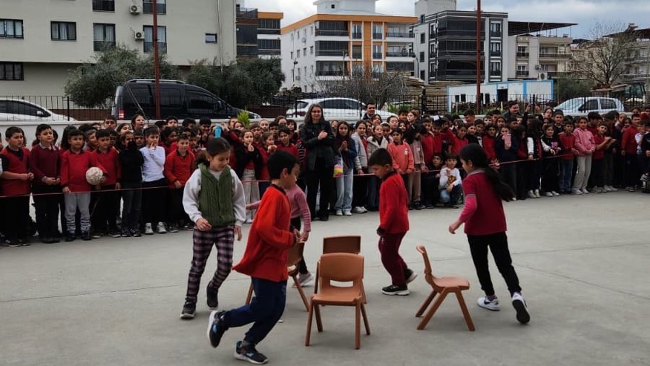 Sarıgöl’ün en büyük ilkokulunda Nevruz kutlandı
