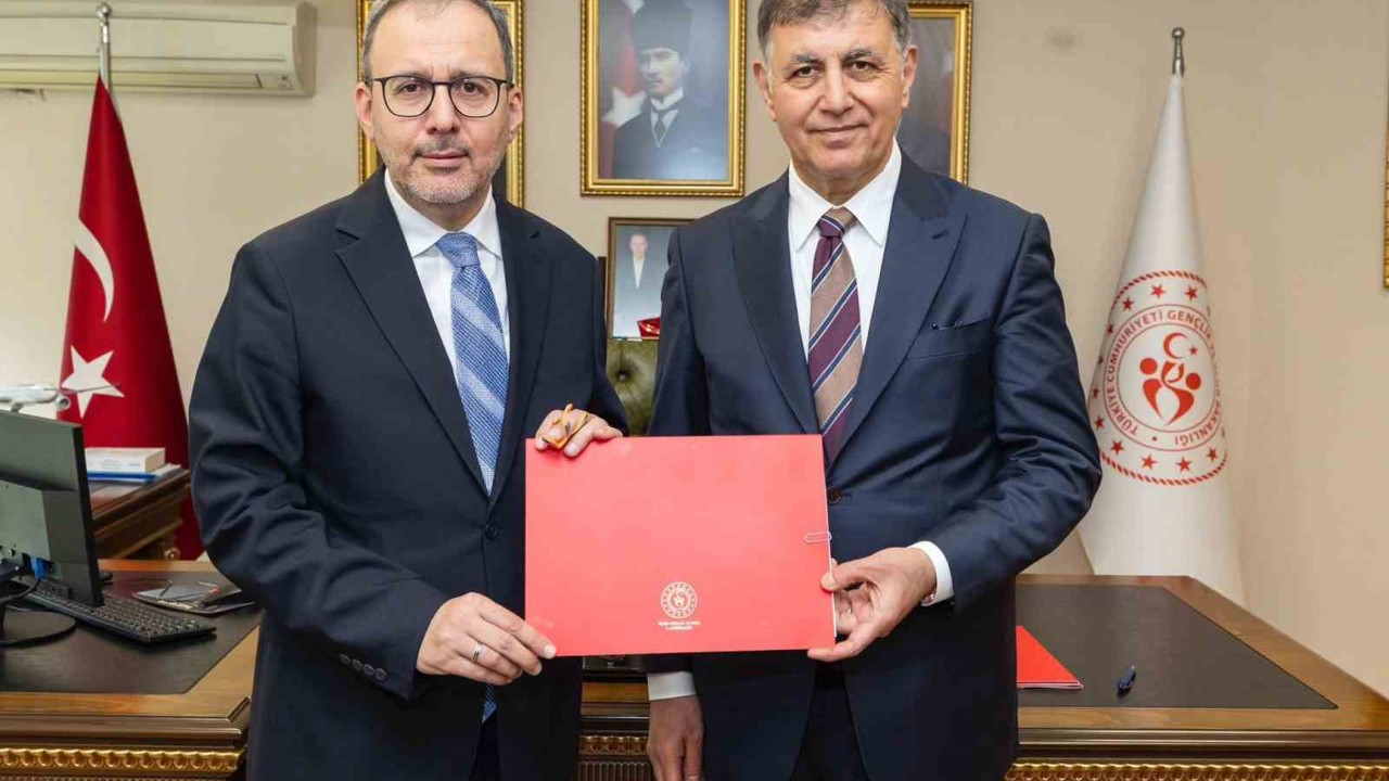 Karşıyaka Stadyumu için protokol imzalandı
