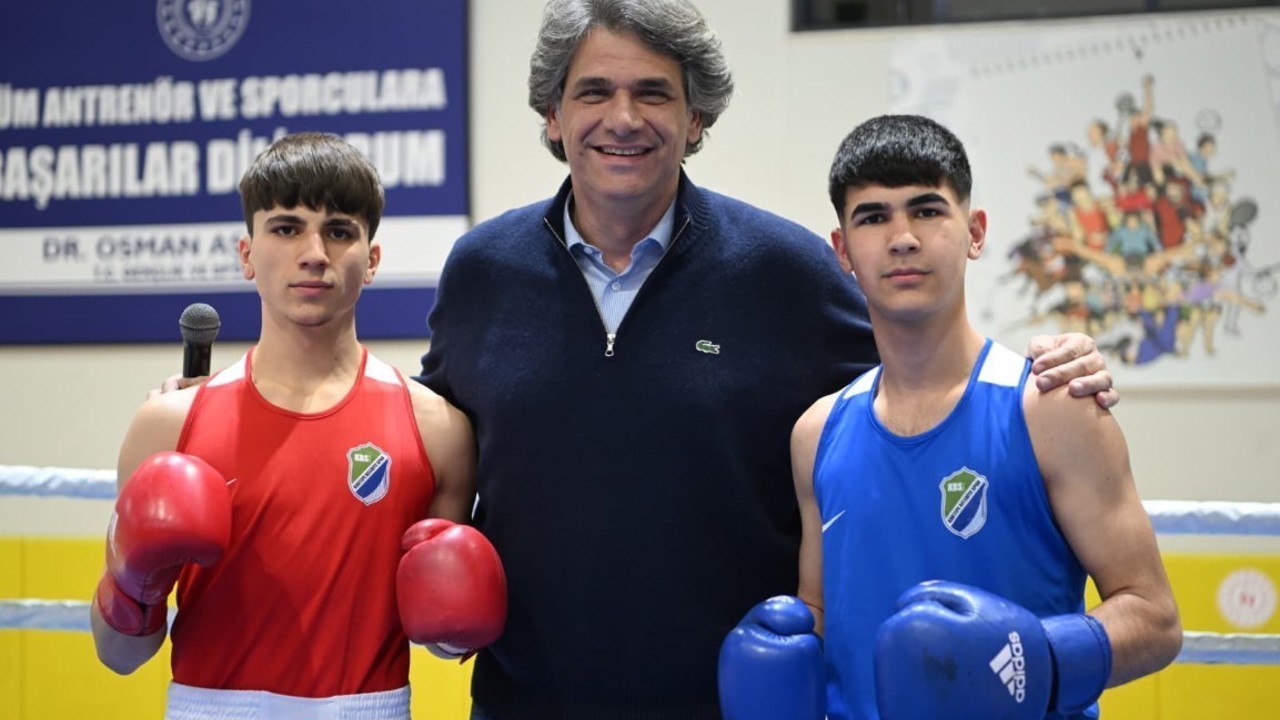 Kartepe’de düzenlenen İller Arası Yıldızlar Ferdi Boks Turnuvası sona erdi
