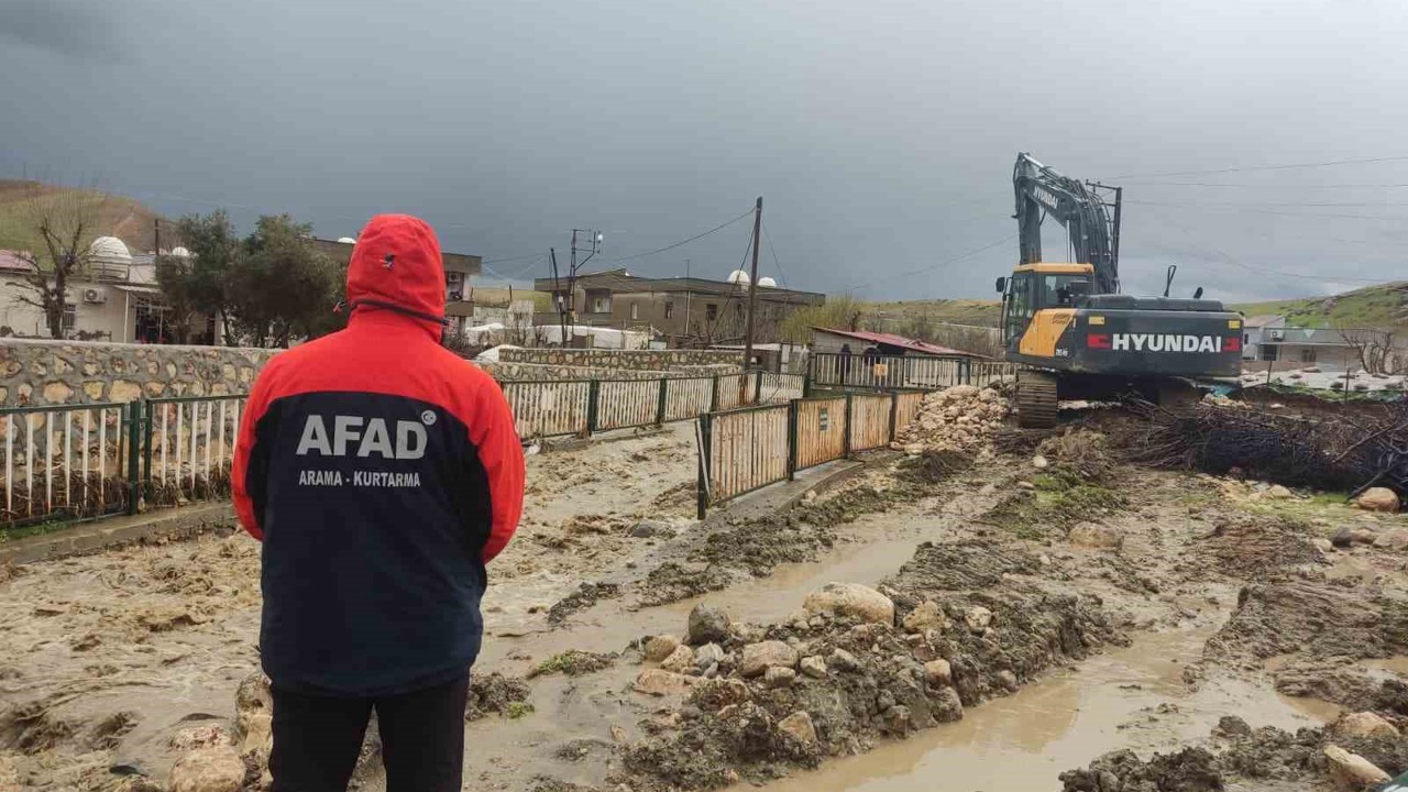 Şırnak’ta dereler taştı: Çok sayıda konut ve ahır zarar gördü
