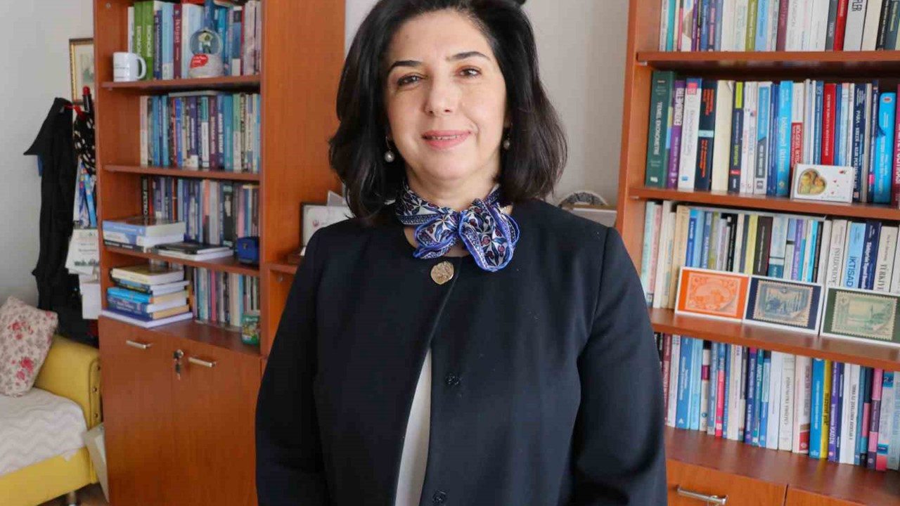 Uzmanı değerlendirmelerde bulundu: "Yastık altında bulunan tonlarca altın üretime kazandırılmalı"
