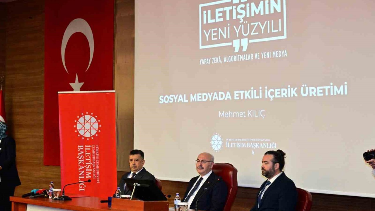 Denizlili basın mensuplarına "Sosyal Medyada Etkili İçerik Üretimi" eğitimi verildi
