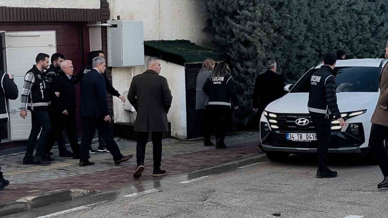 Bursa Büyükşehir Belediye Başkanı Bozbey gözaltına alındı
