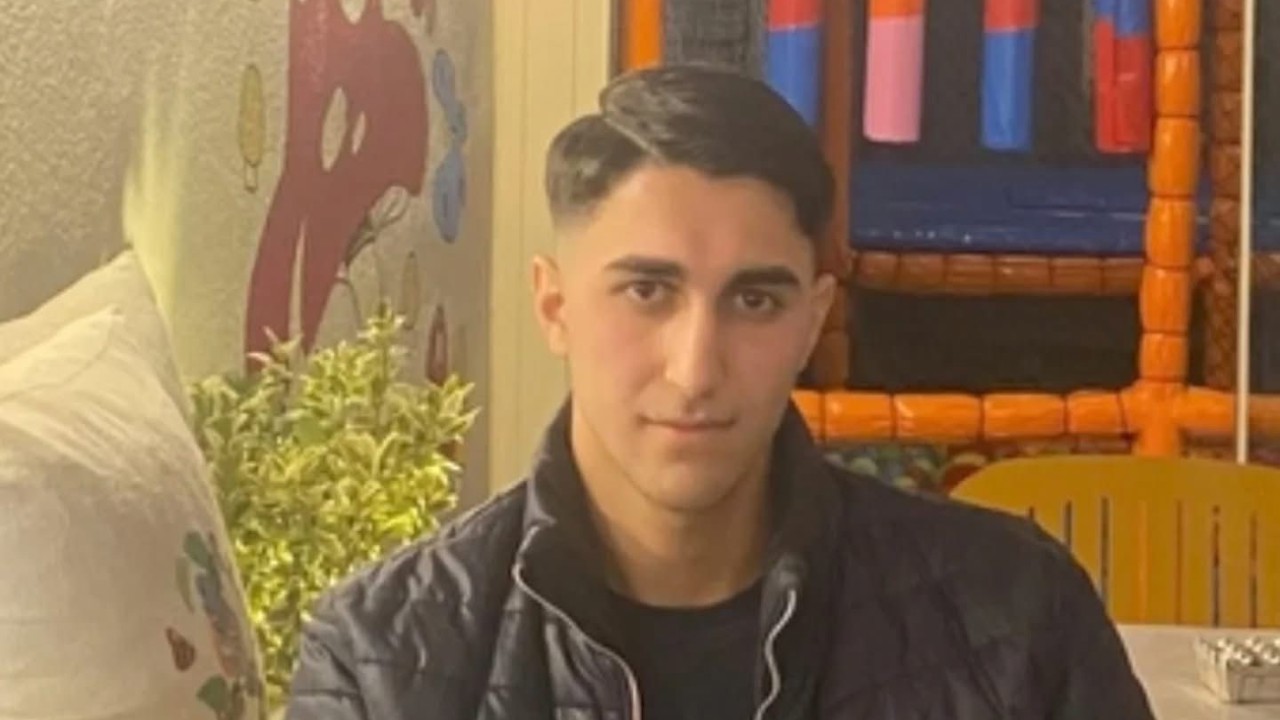 Göğsünden bıçaklanan 17 yaşındaki çocuk hayatını kaybetti
