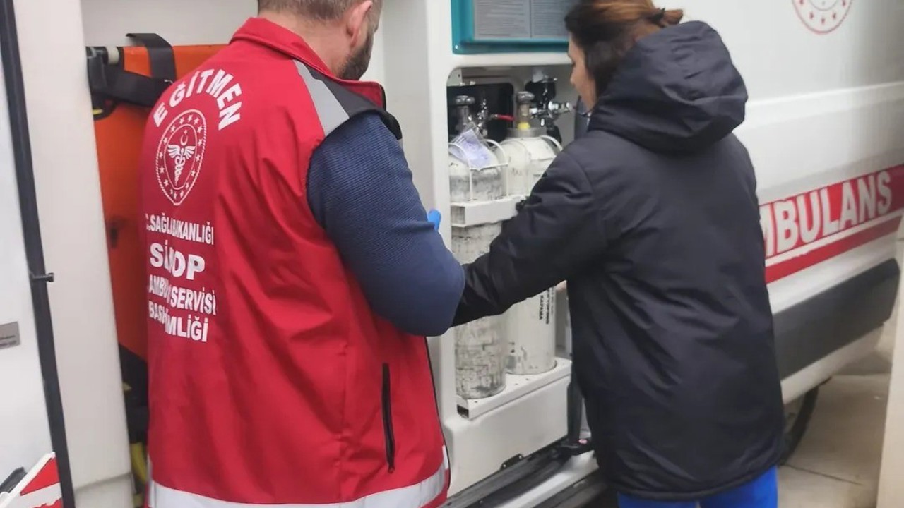 Ayancık’ta sağlık çalışanlarına teknik eğitim desteği
