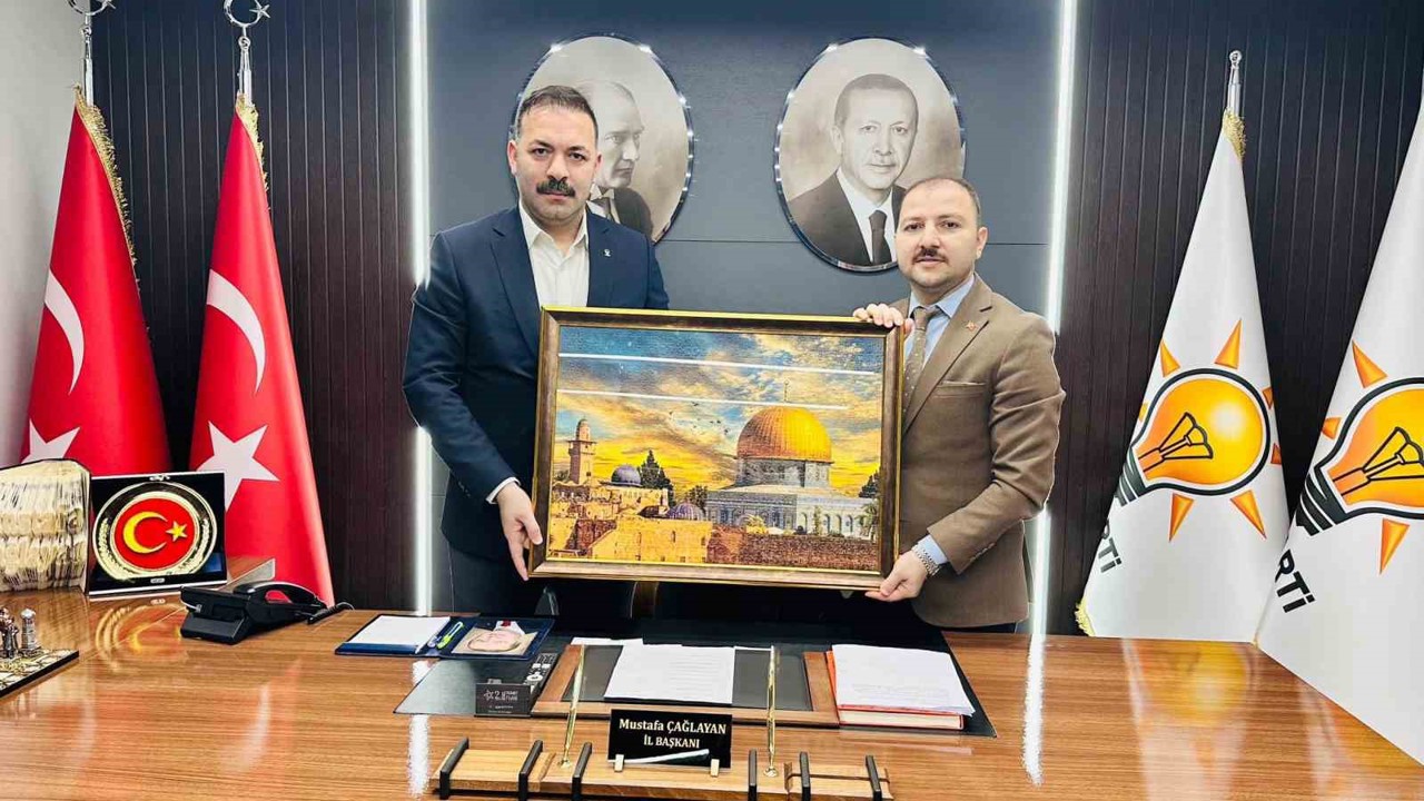 Başkan Çağlayan’a "Mescid-i Aksa" tablolu ziyaret
