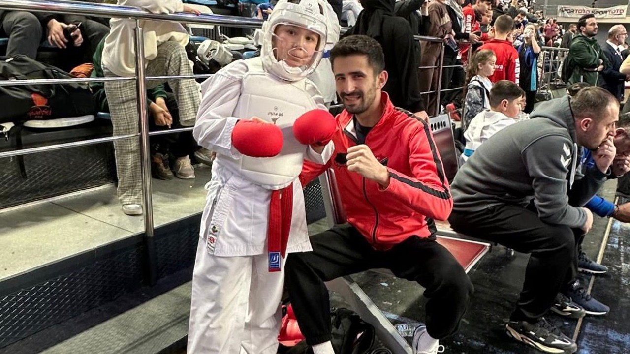 Afyonlu genç karateciler Türkiye arenasında parladı
