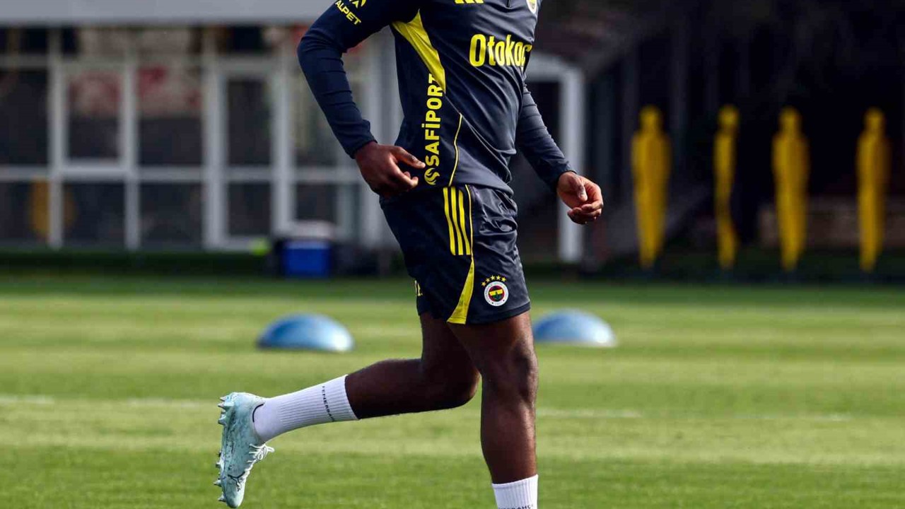 Fenerbahçe’de ara sona erdi, derbi mesaisi başladı
