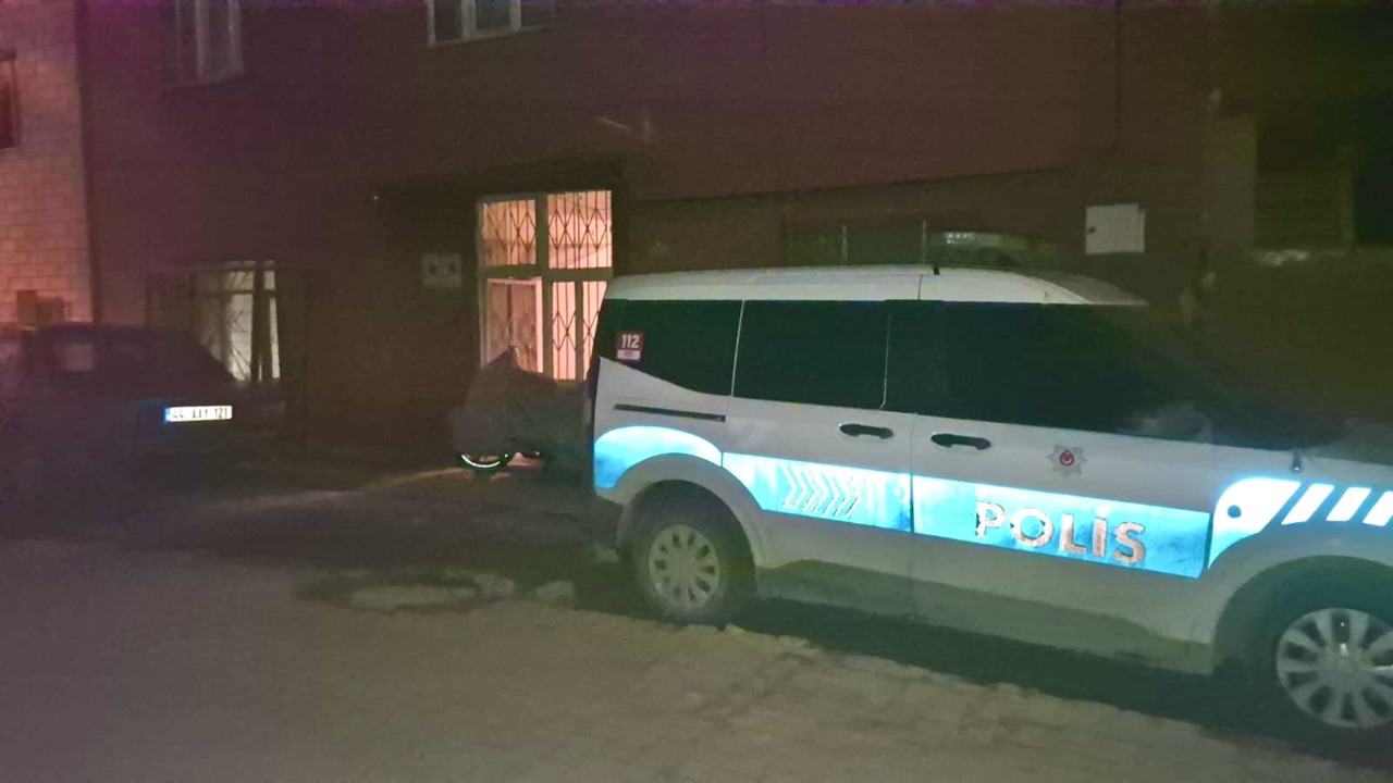 Malatya’da Doğalgaz Zehirlenmesi: 21 Yaşındaki Genç Tedavi Altında